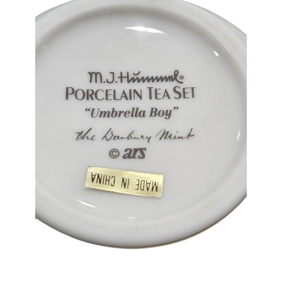 M. J. Hummel Stormy Weather Teapot Creamer and Sugar Bowl Set - Picture 5 of 5